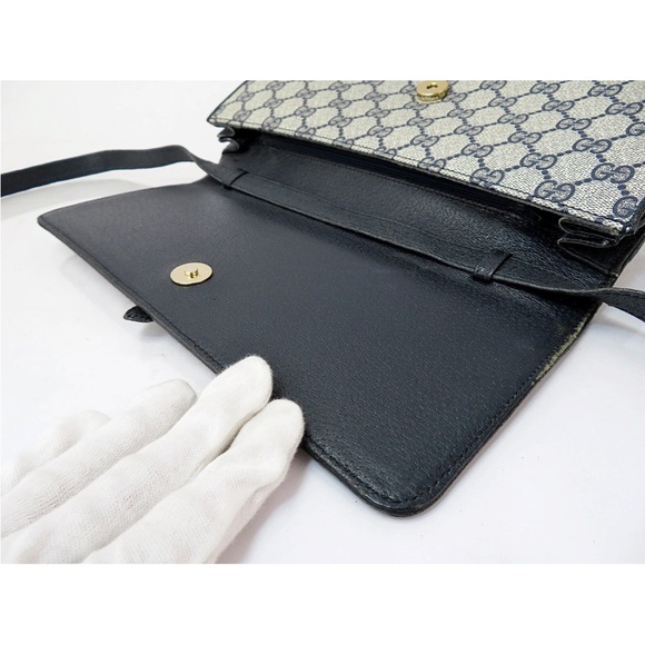 Gucci Monogram Black and Cream Crossbody Bag - Picture 9 of 16